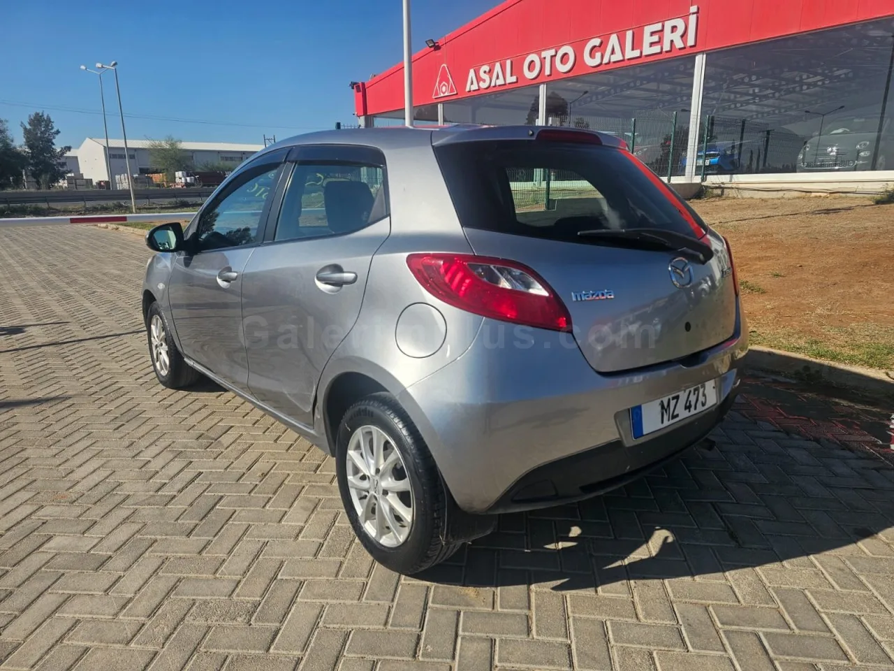 2011 Model Otomatik Mazda Demio 1.3 16V Lefkoşa Satılık İkinci El | GalerimPlus - Thumbnail 5