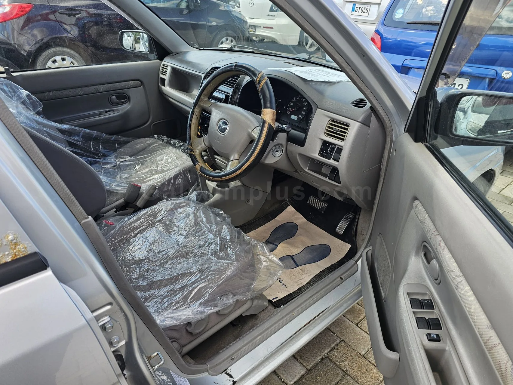 2001 Model Otomatik Mazda Demio 1.3 16V Lefkoşa Satılık İkinci El | GalerimPlus - Thumbnail 3