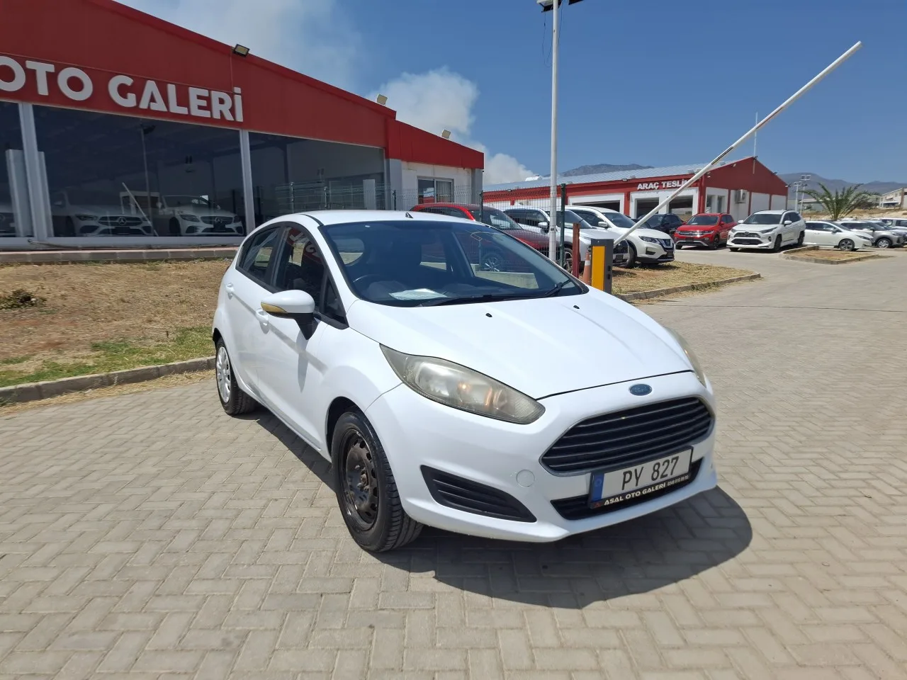 2017 Model Otomatik Ford Fiesta 1.4 Lefkoşa Satılık İkinci El | GalerimPlus - Thumbnail 3