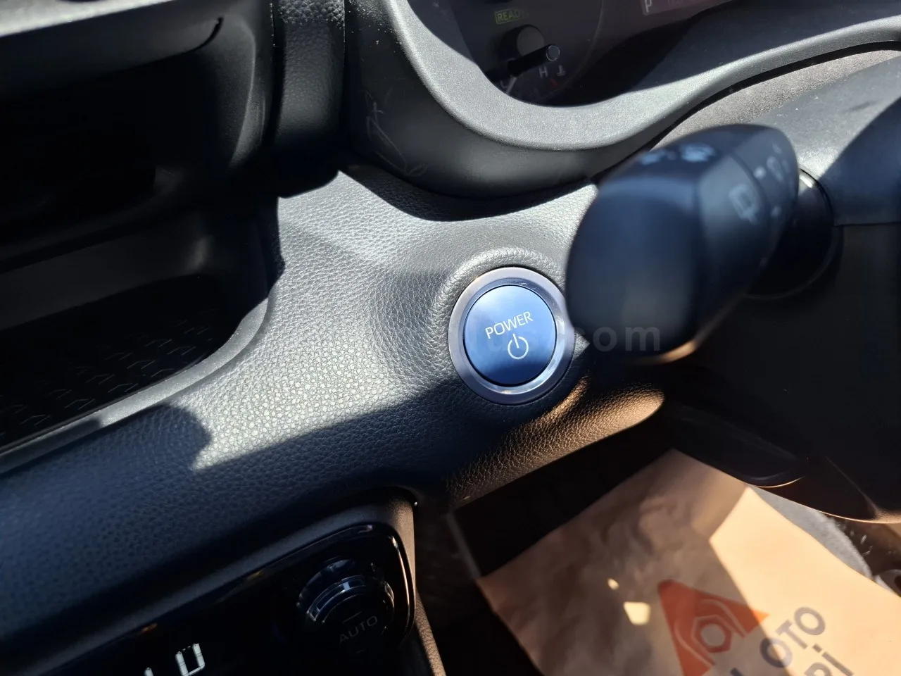 2022 Model Otomatik Toyota Yaris 1.5 Hybrid İskele Satılık İkinci El | GalerimPlus - Thumbnail 3