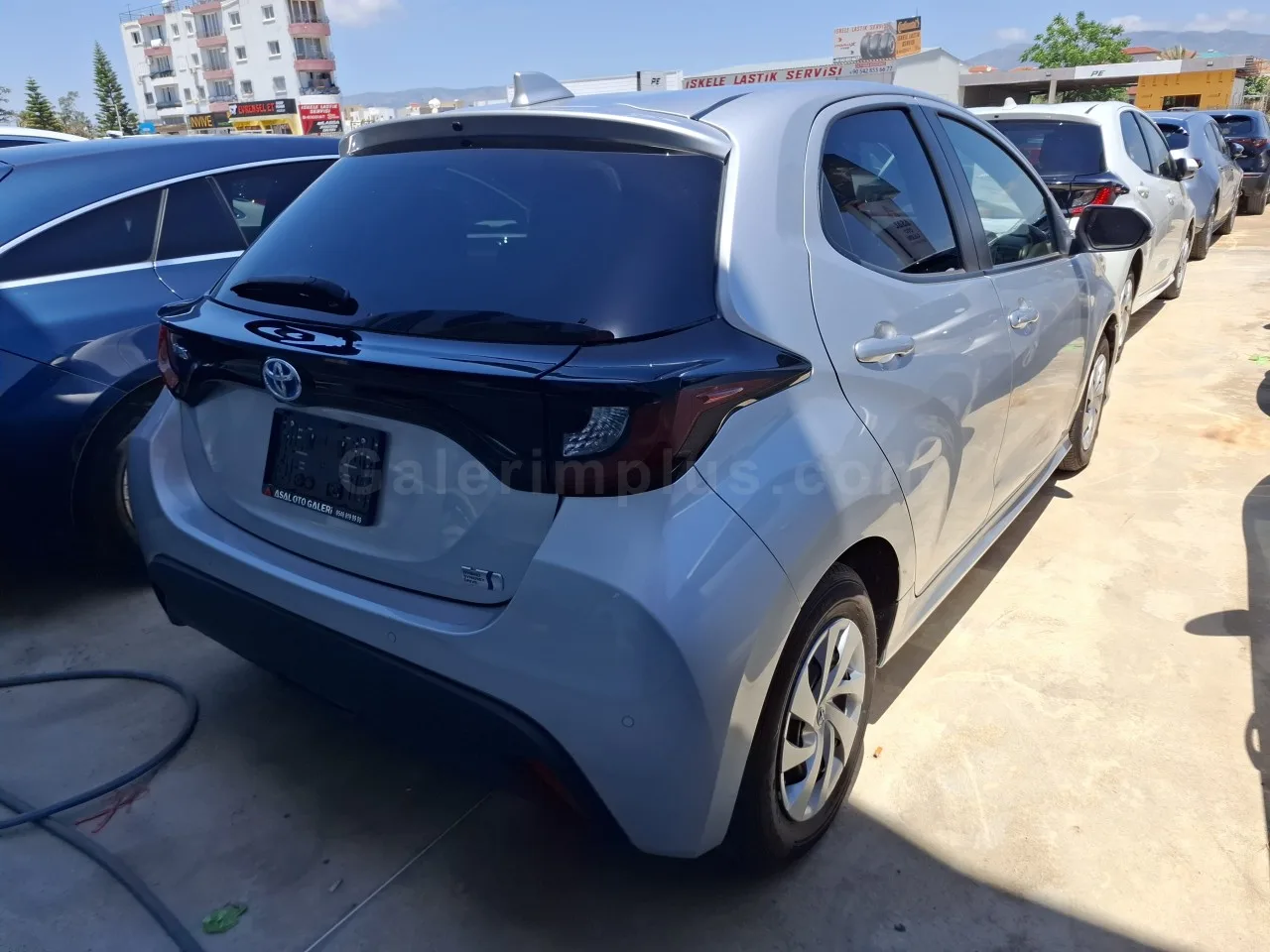 2022 Model Otomatik Toyota Yaris 1.5 Hybrid İskele Satılık İkinci El | GalerimPlus - Thumbnail 7