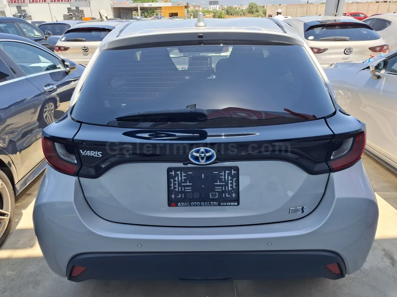 2022 Model Otomatik Toyota Yaris 1.5 Hybrid İskele Satılık İkinci El | GalerimPlus - Thumbnail 8