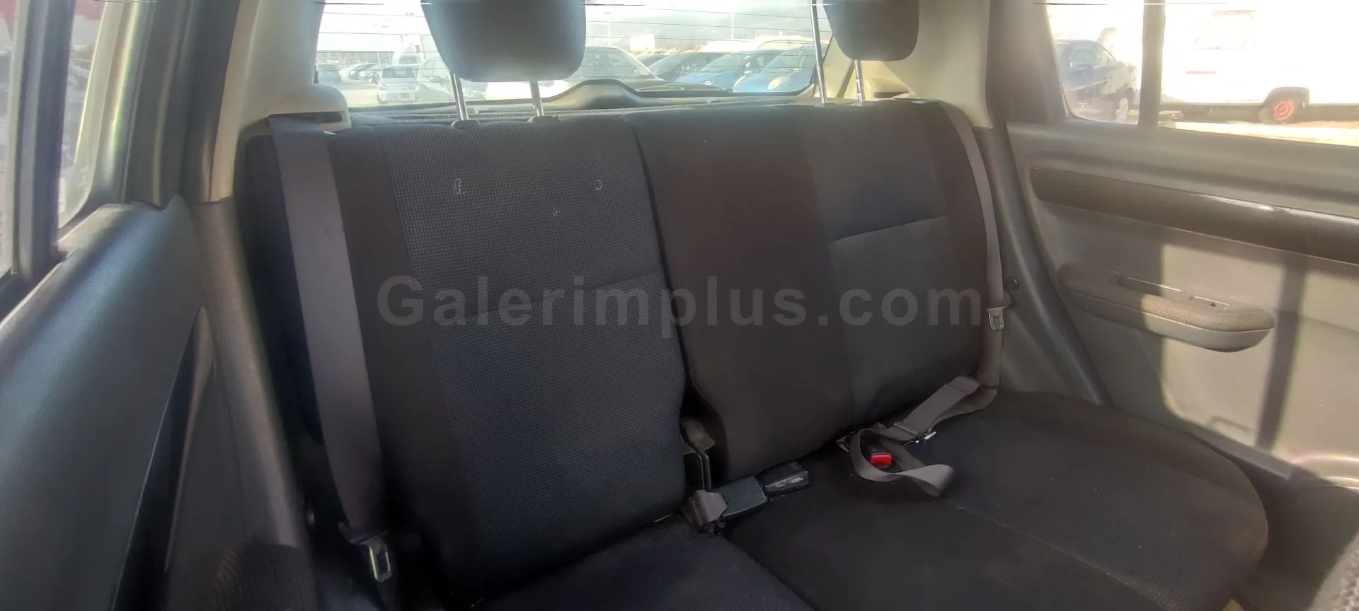 2005 Model Otomatik Suzuki Swift 1.4 İskele Satılık İkinci El | GalerimPlus - Thumbnail 3