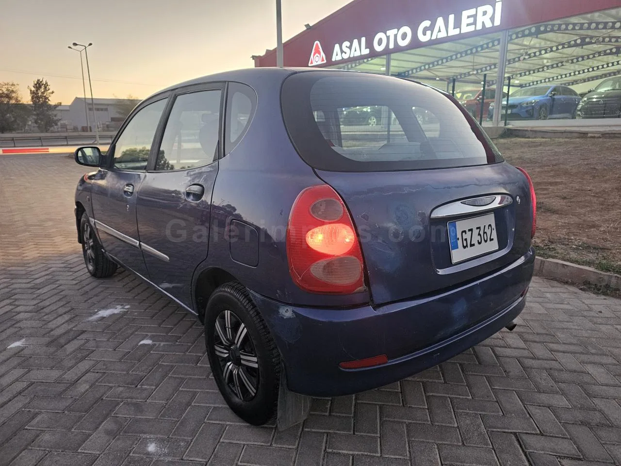 2003 Model Otomatik Daihatsu Storia Lefkoşa Satılık İkinci El | GalerimPlus - Thumbnail 3