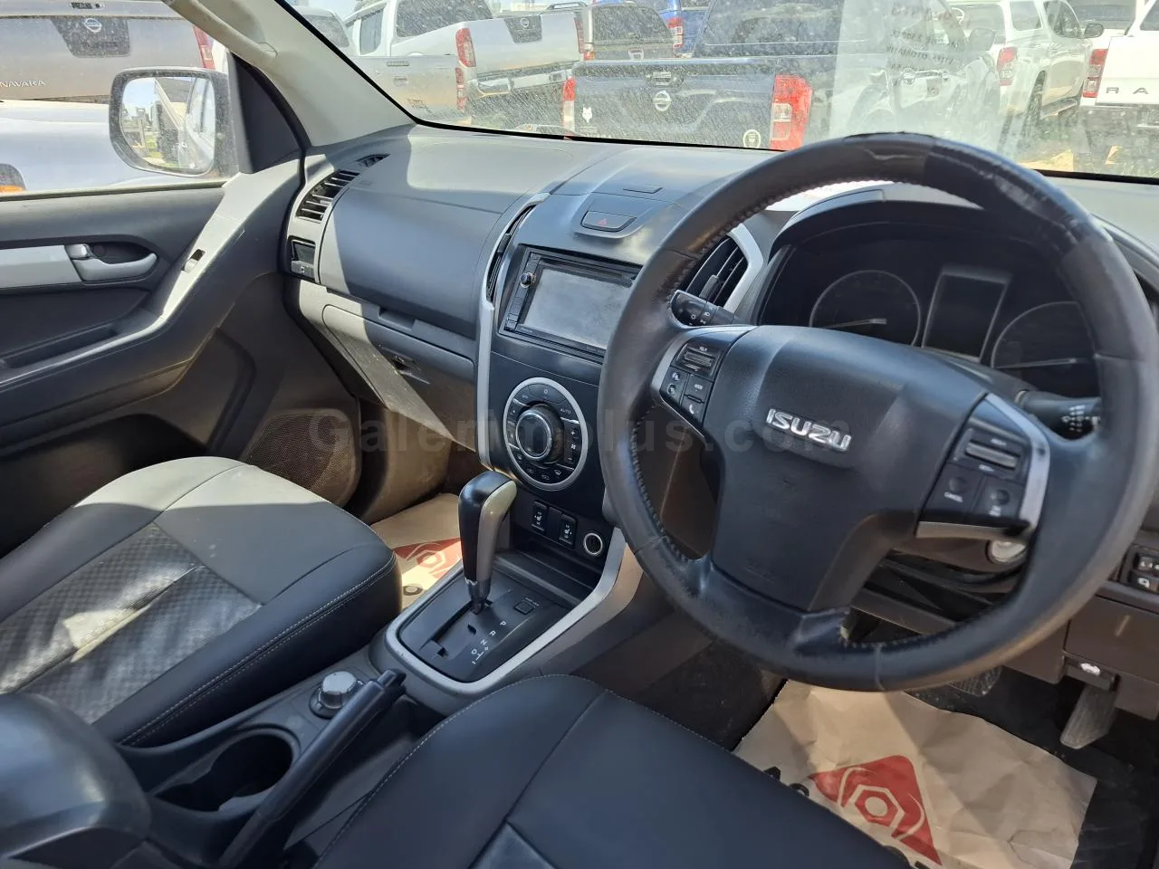 2014 Model Otomatik Isuzu D-Max Lefkoşa Satılık İkinci El | GalerimPlus - Thumbnail 6