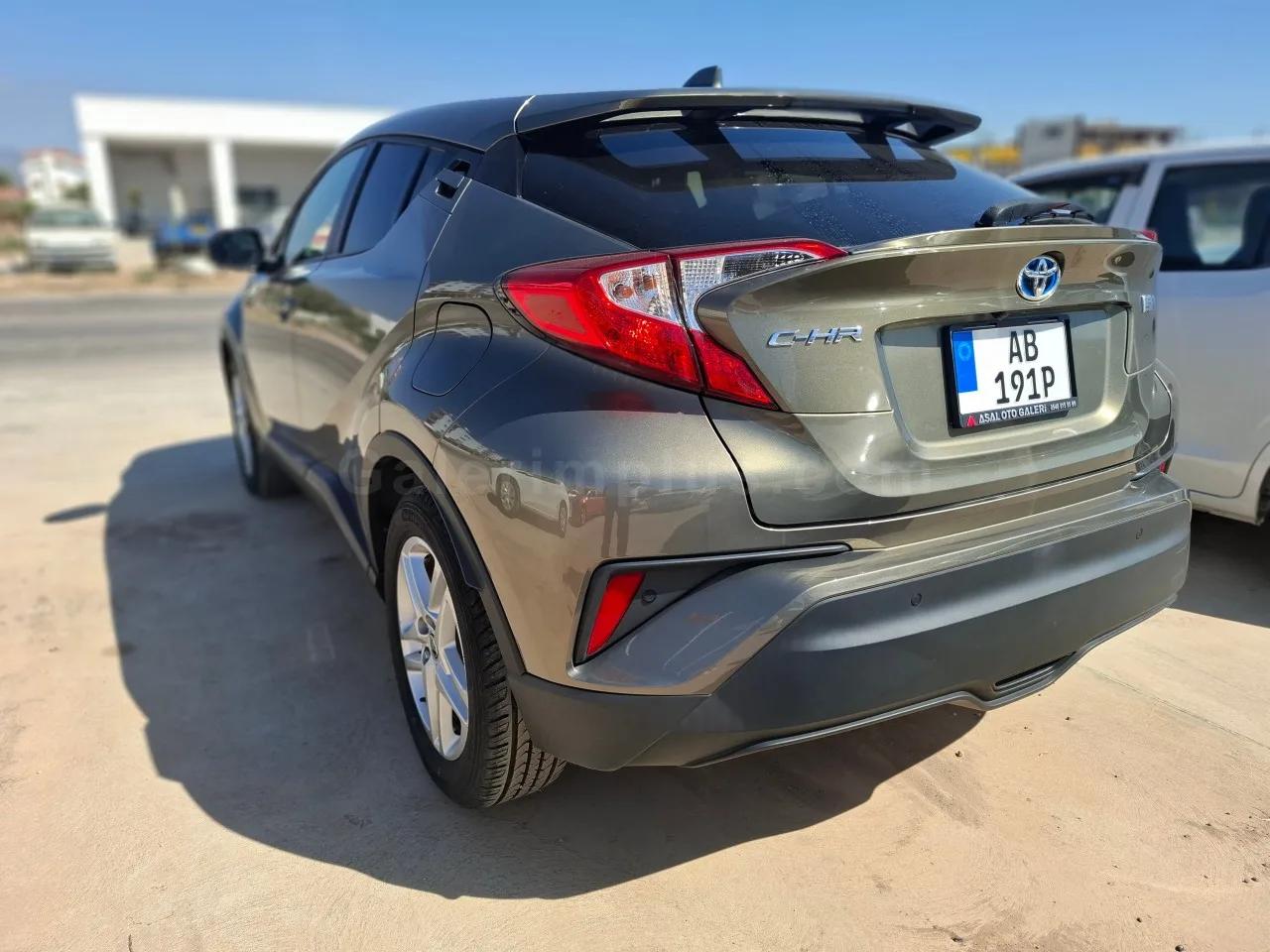 2022 Model Otomatik Toyota C-HR 1.8 Hybrid İskele Satılık İkinci El | GalerimPlus - Thumbnail 5