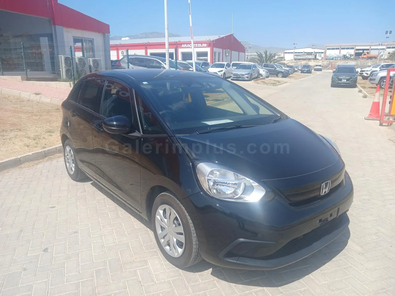 2021 Model Otomatik Honda Fit 1.3 Lefkoşa Satılık İkinci El | GalerimPlus - Thumbnail 2