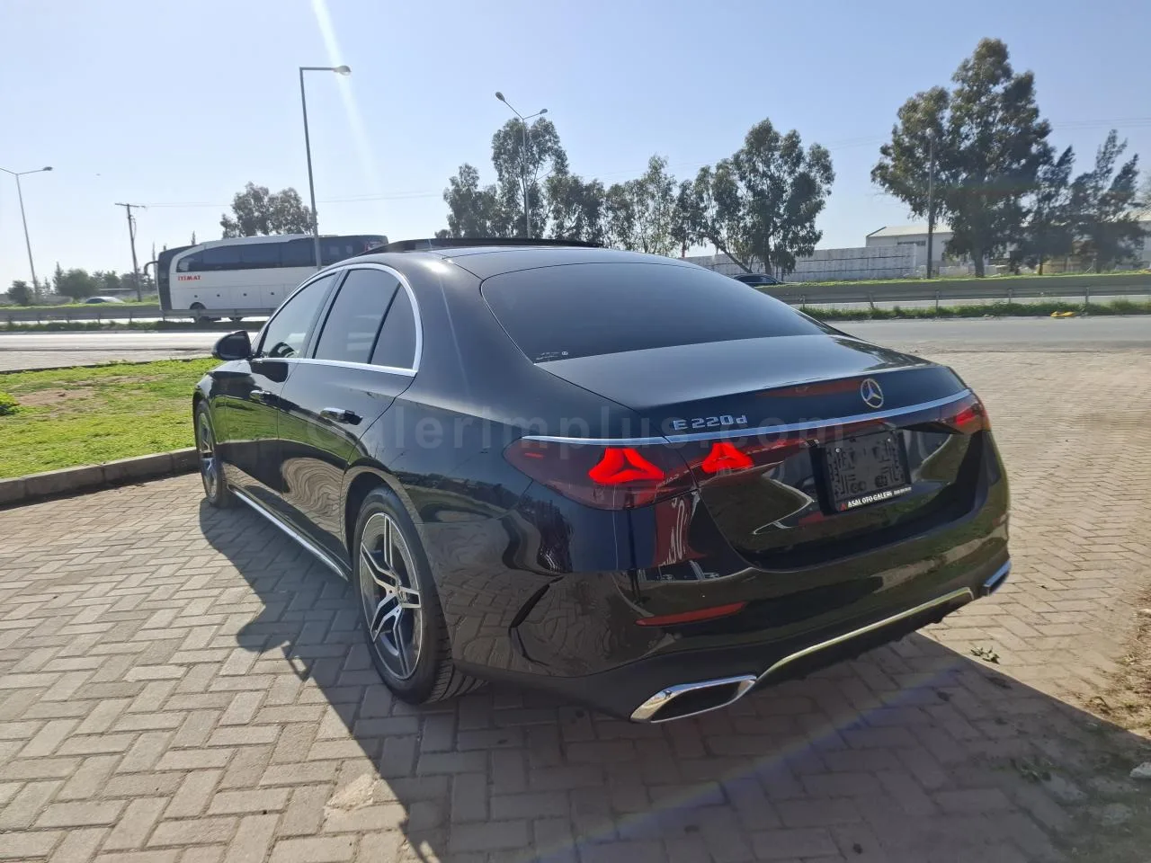 2024 Model Otomatik Mercedes-Benz E Serisi E 220 d Lefkoşa Satılık İkinci El | GalerimPlus - Thumbnail 7