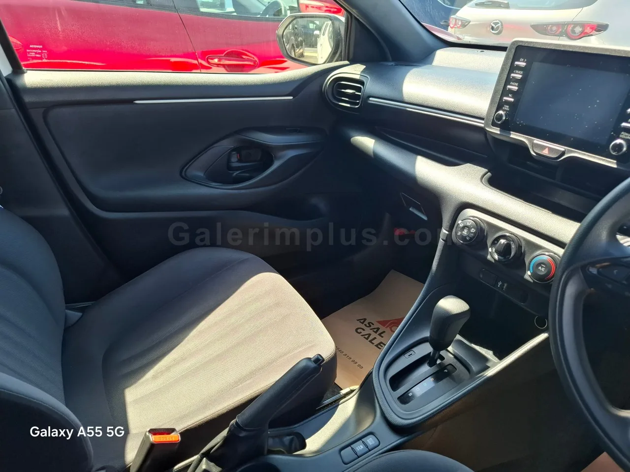 2022 Model Otomatik Toyota Yaris 1.0 İskele Satılık İkinci El | GalerimPlus - Thumbnail 6
