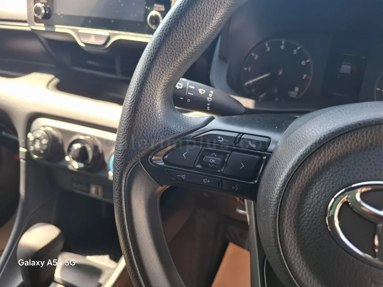 2022 Model Otomatik Toyota Yaris 1.0 İskele Satılık İkinci El | GalerimPlus - Thumbnail 7