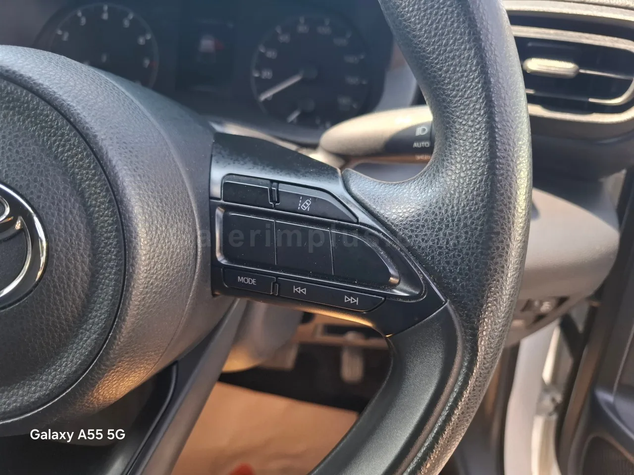 2022 Model Otomatik Toyota Yaris 1.0 İskele Satılık İkinci El | GalerimPlus - Thumbnail 8