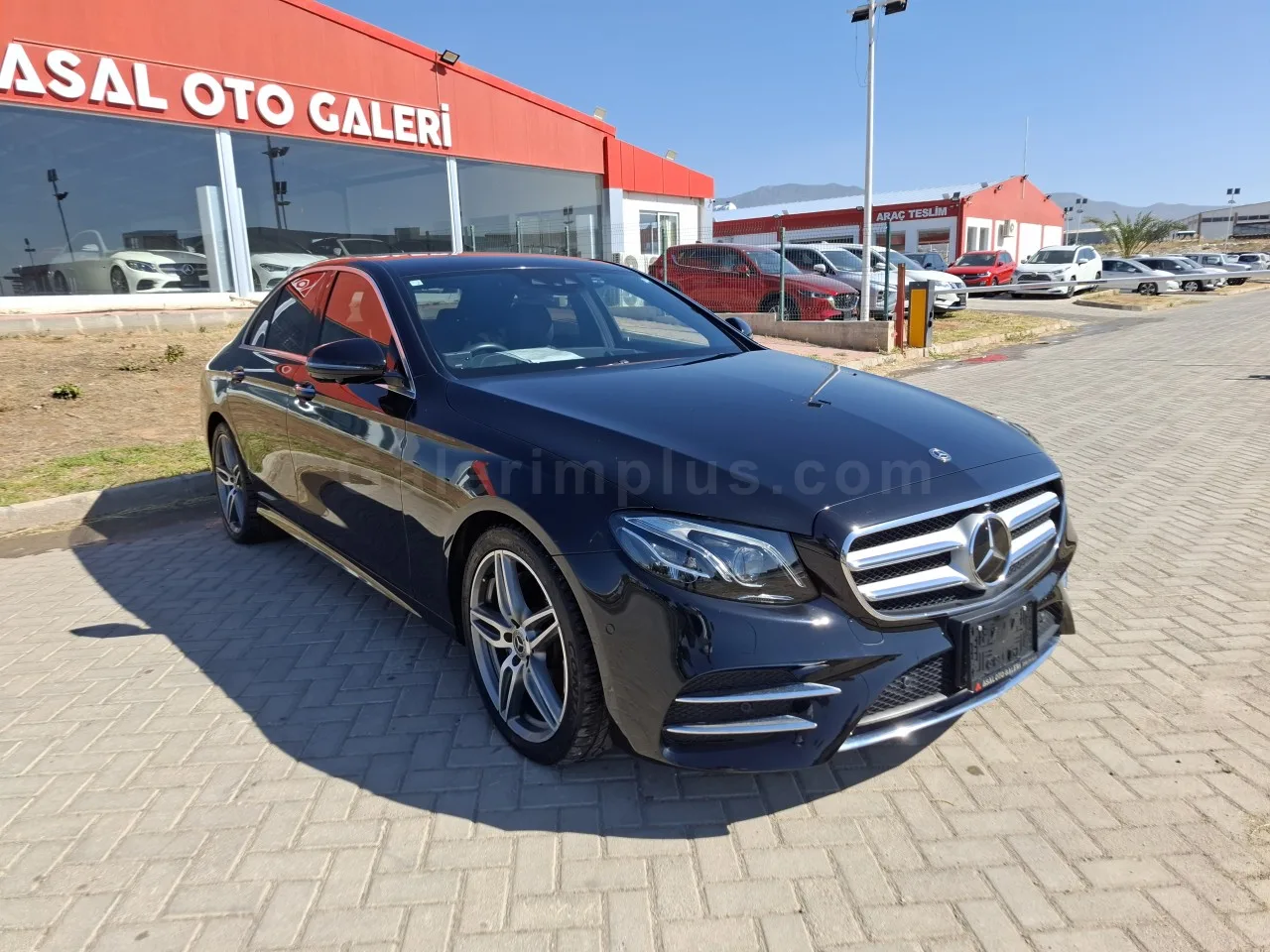 2020 Model Otomatik Mercedes-Benz E Serisi E 220 d Lefkoşa Satılık İkinci El | GalerimPlus - Thumbnail 3