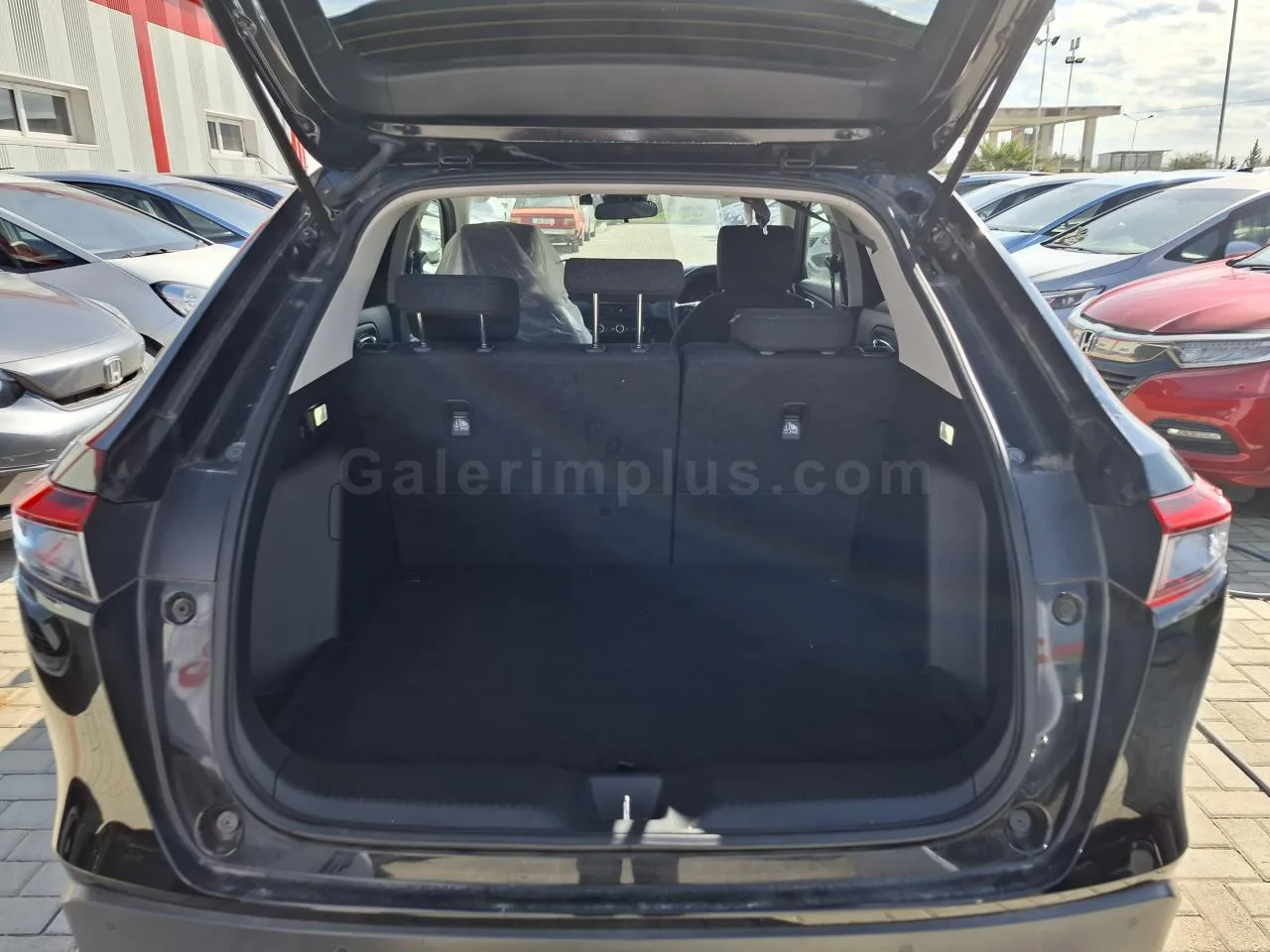 2022 Model Otomatik Honda Vezel 1.5 i-VTEC Hybrid Automatic Lefkoşa Satılık İkinci El | GalerimPlus - Thumbnail 7