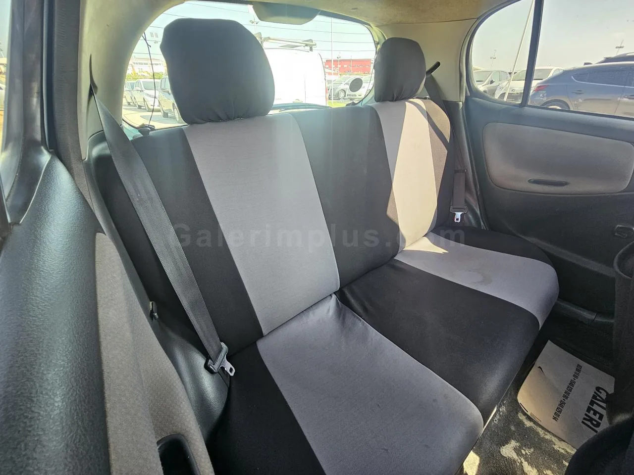 2004 Model Otomatik Toyota Vitz 1.0 i 12V Lefkoşa Satılık İkinci El | GalerimPlus - Thumbnail 6