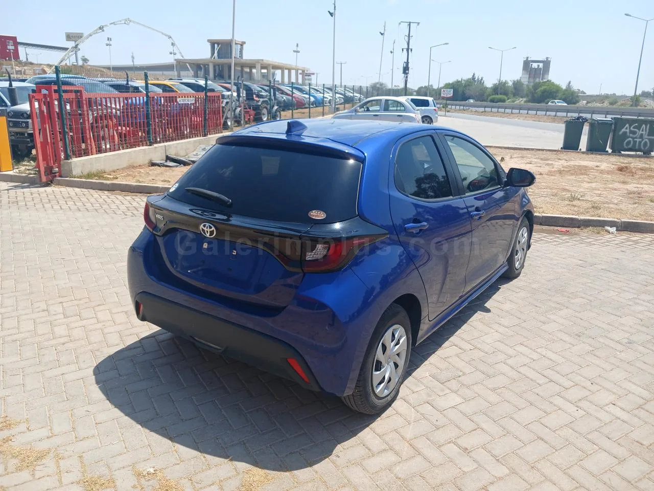 2021 Model Otomatik Toyota Yaris 1.0 Lefkoşa Satılık İkinci El | GalerimPlus - Thumbnail 3
