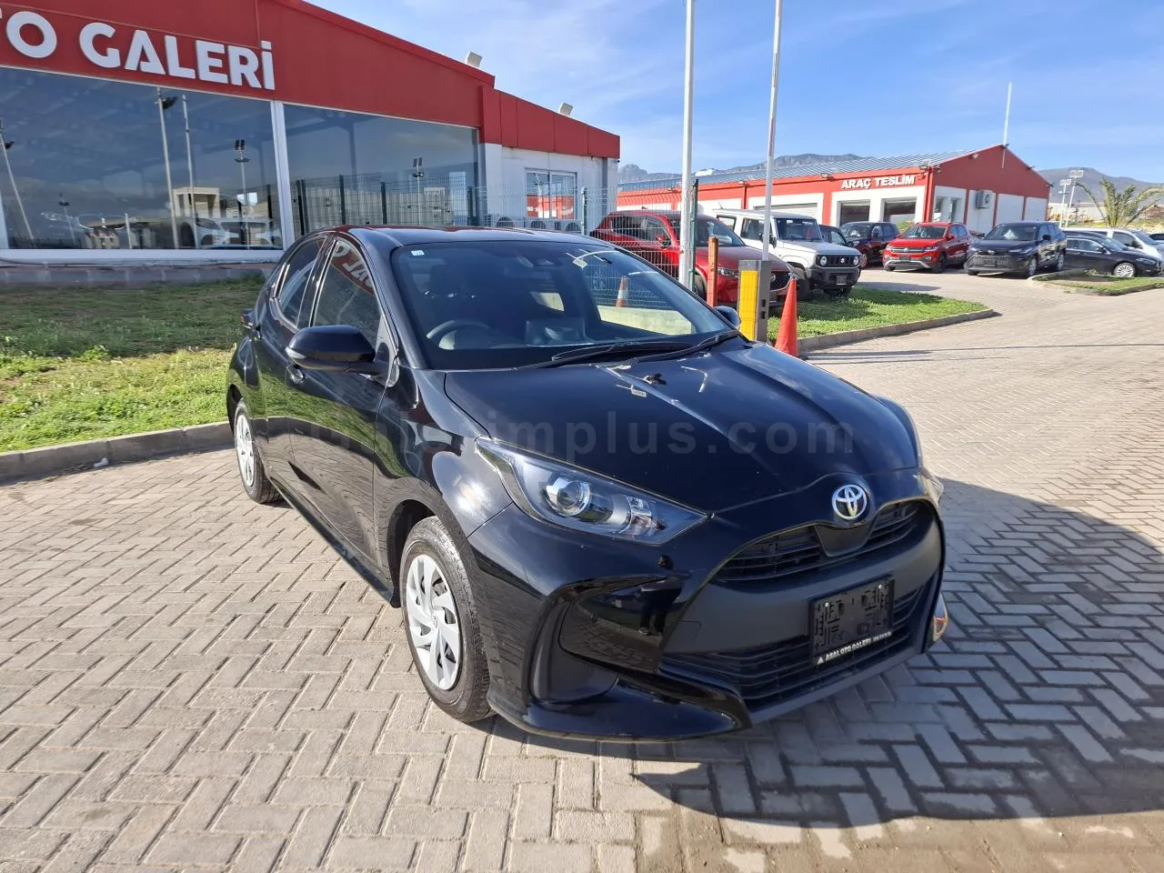 2022 Model Otomatik Toyota Yaris 1.0 Lefkoşa Satılık İkinci El | GalerimPlus - Thumbnail 3