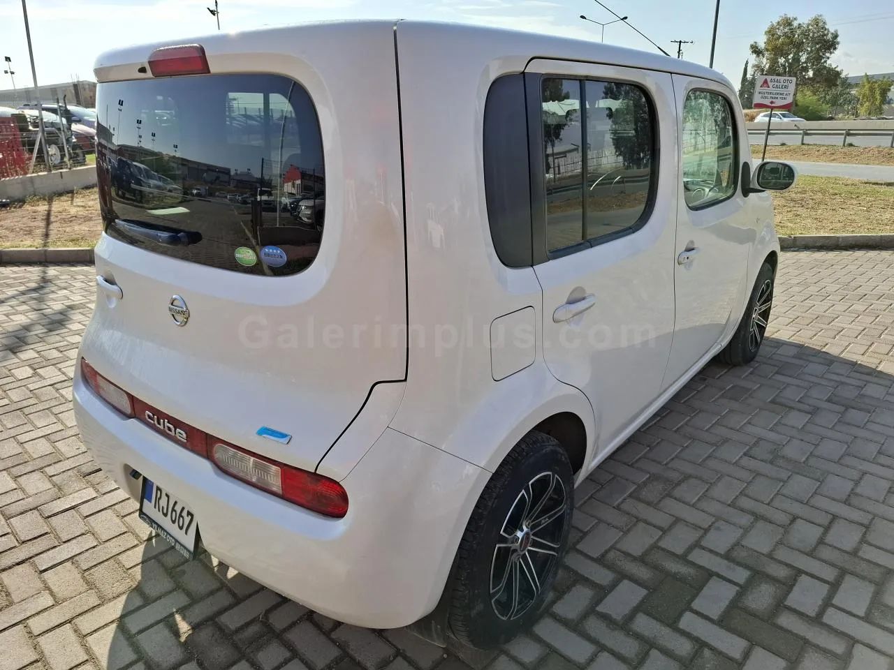 2013 Model Otomatik Nissan Cube 1.4i Lefkoşa Satılık İkinci El | GalerimPlus - Thumbnail 3