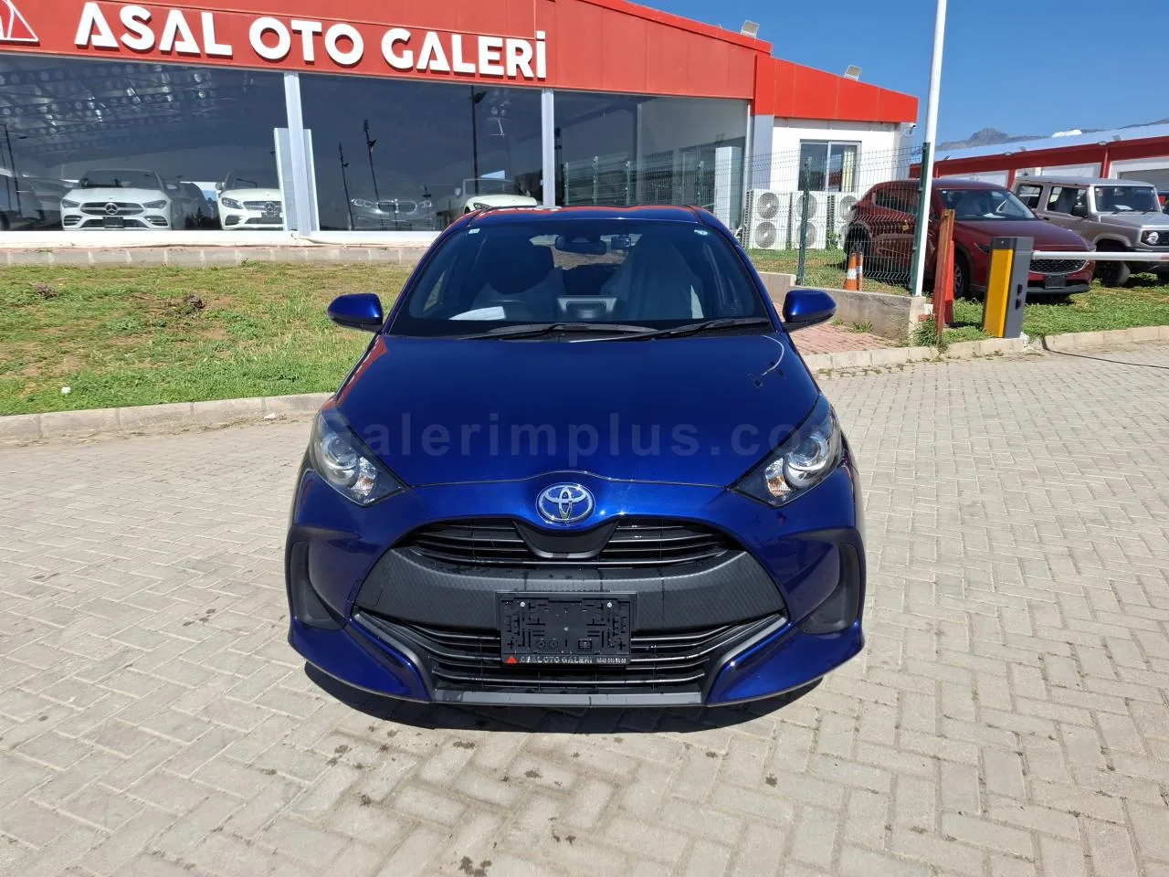 2022 Model Otomatik Toyota Yaris 1.5 Lefkoşa Satılık İkinci El | GalerimPlus - Thumbnail 2