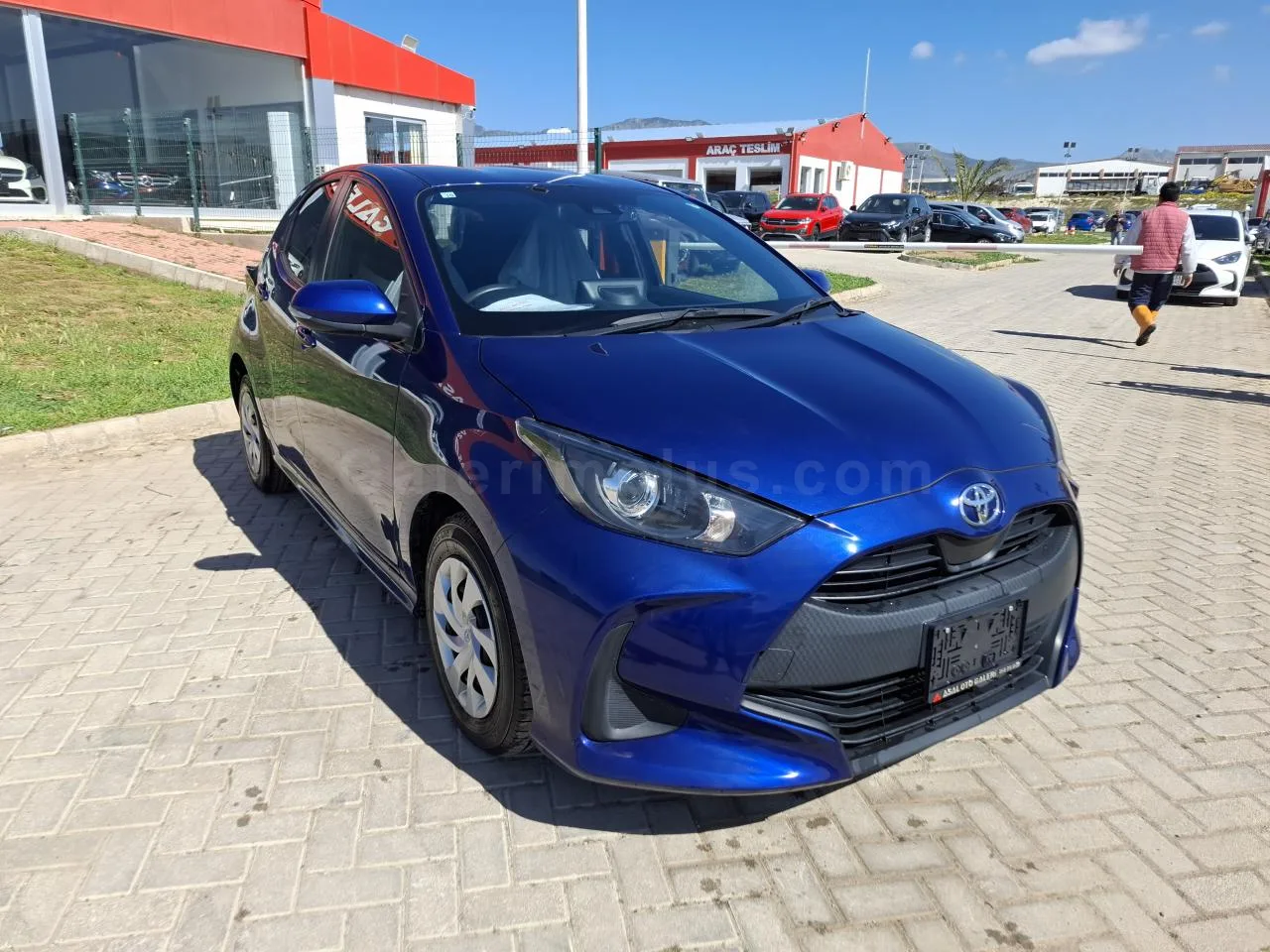 2022 Model Otomatik Toyota Yaris 1.5 Lefkoşa Satılık İkinci El | GalerimPlus - Thumbnail 3
