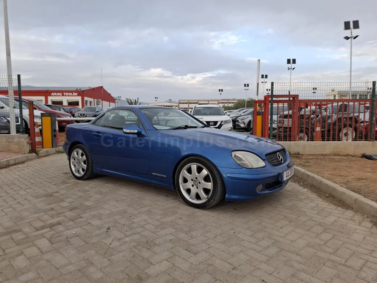 2001 Model Otomatik Mercedes-Benz SLK 230 Kompressor Lefkoşa Satılık İkinci El | GalerimPlus - Thumbnail 2