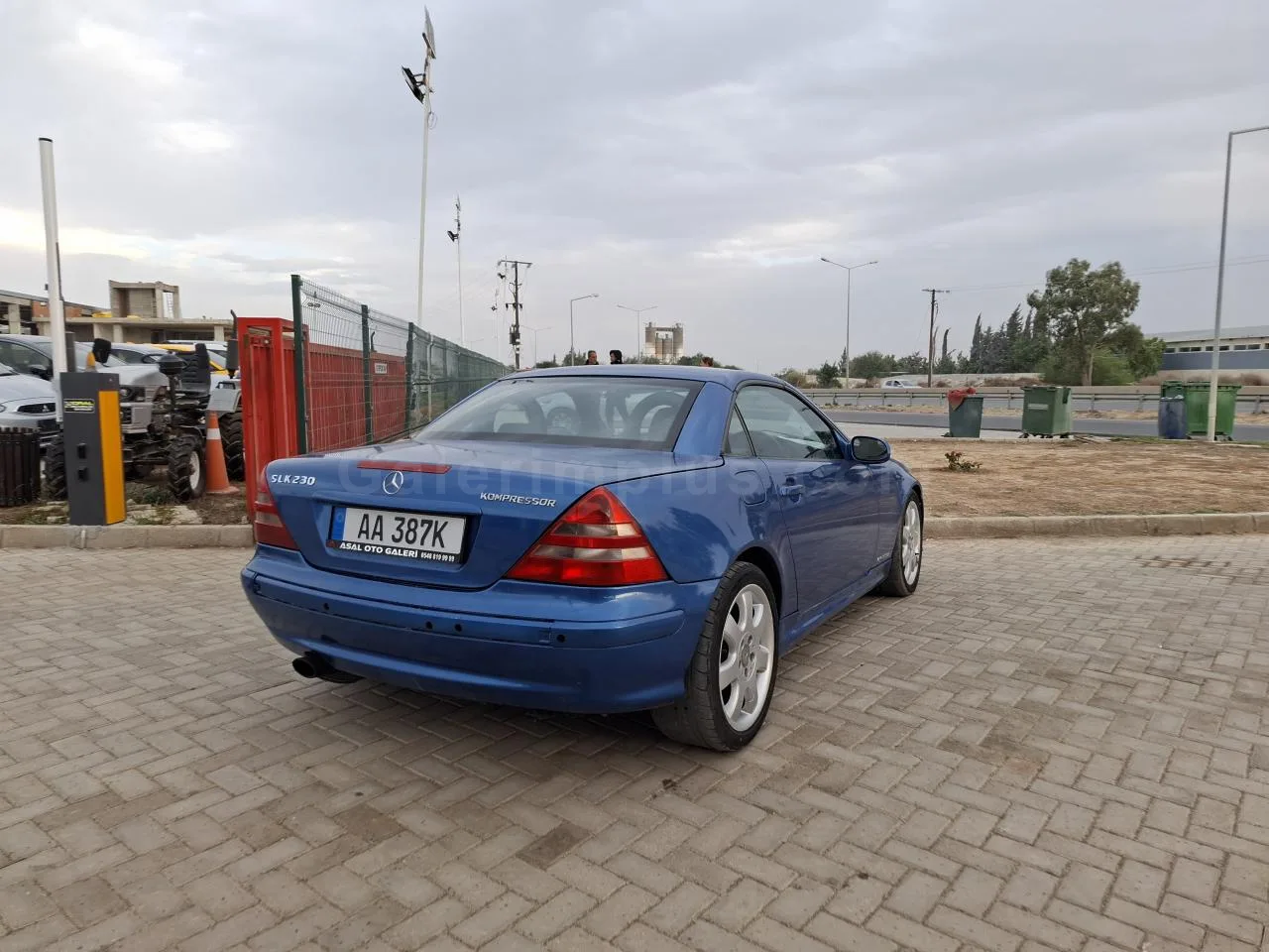 2001 Model Otomatik Mercedes-Benz SLK 230 Kompressor Lefkoşa Satılık İkinci El | GalerimPlus - Thumbnail 3