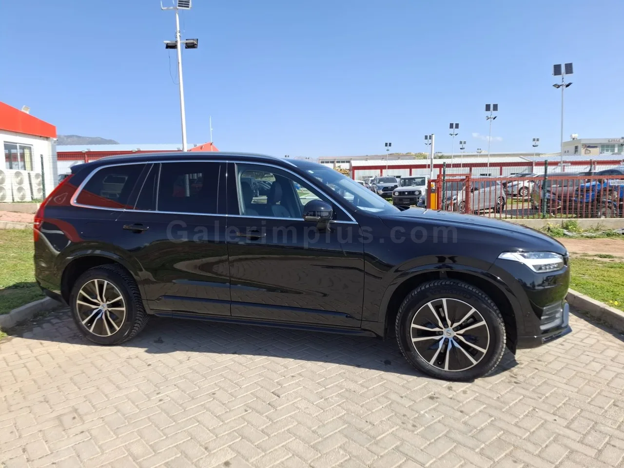 2022 Model Otomatik Volvo XC90 2.0 B5 Lefkoşa Satılık İkinci El | GalerimPlus - Thumbnail 4