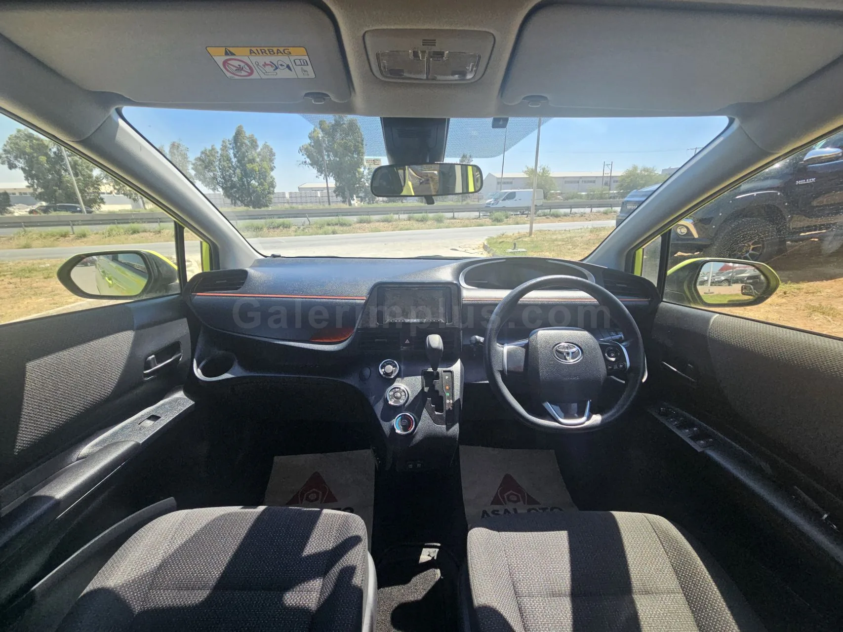 2019 Model Otomatik Toyota Sienta 1.5 CVT-i Lefkoşa Satılık İkinci El | GalerimPlus - Thumbnail 7