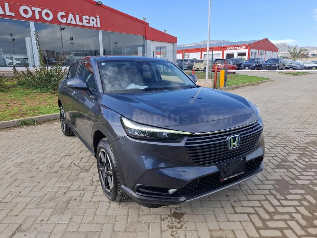 2023 Model Otomatik Honda Vezel 1.5 i-VTEC Hybrid Automatic Lefkoşa Satılık İkinci El | GalerimPlus - Thumbnail 3