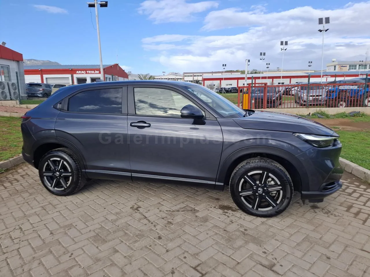 2023 Model Otomatik Honda Vezel 1.5 i-VTEC Hybrid Automatic Lefkoşa Satılık İkinci El | GalerimPlus - Thumbnail 4