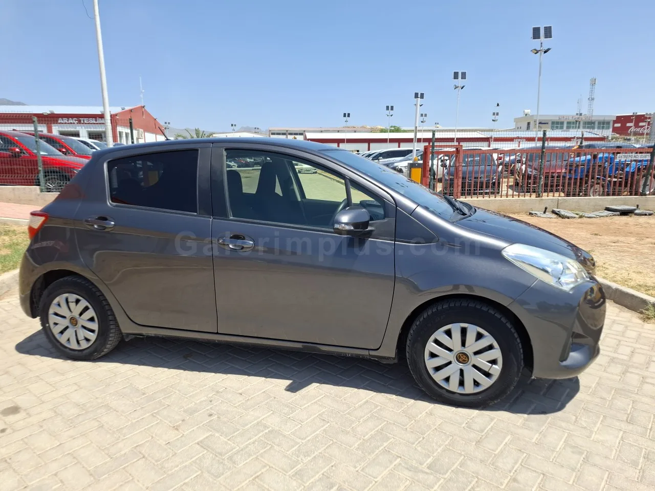 2019 Model Otomatik Toyota Vitz 1.0 i 16V Lefkoşa Satılık İkinci El | GalerimPlus - Thumbnail 4