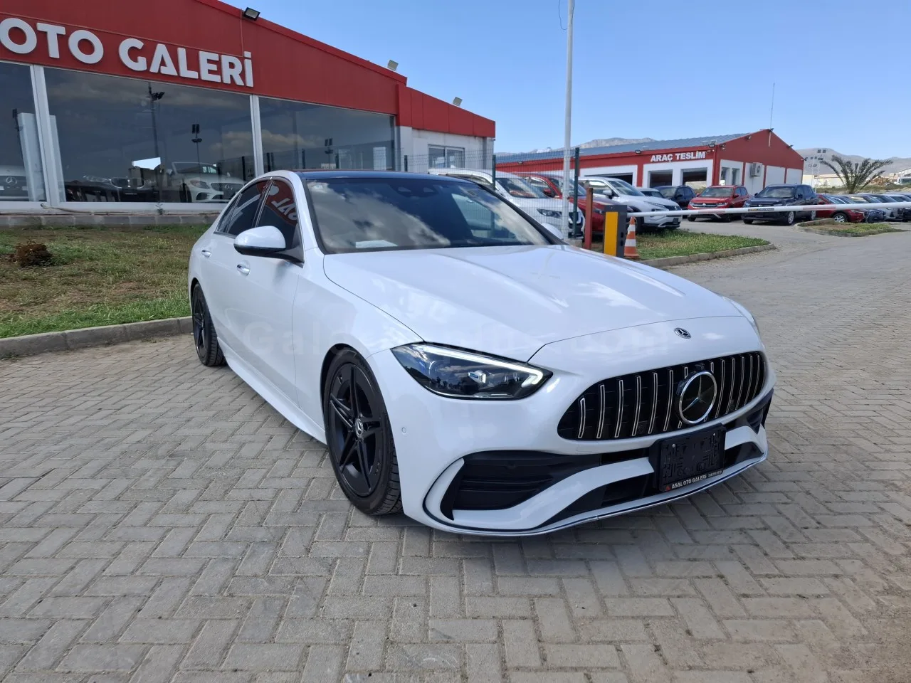 2023 Model Otomatik Mercedes-Benz C Serisi C 220 d Lefkoşa Satılık İkinci El | GalerimPlus - Thumbnail 3