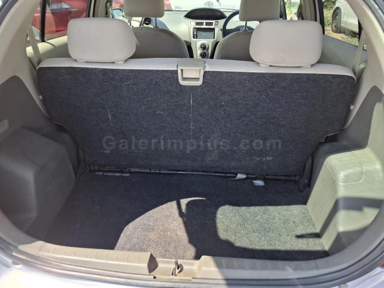2009 Model Otomatik Toyota Vitz 1.3 Lefkoşa Satılık İkinci El | GalerimPlus - Thumbnail 5
