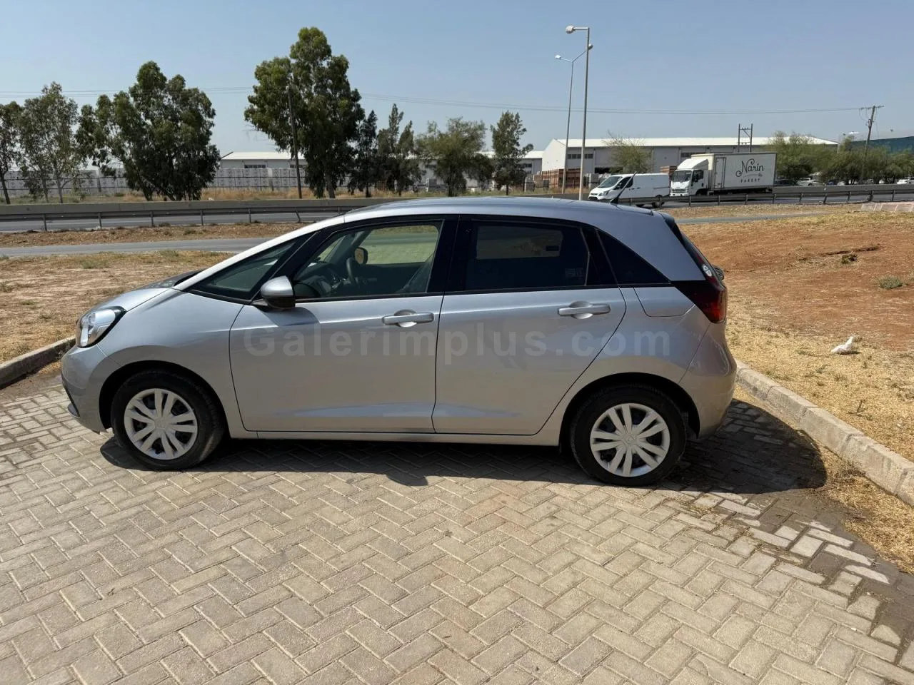 2021 Model Otomatik Honda Fit 1.3 Lefkoşa Satılık İkinci El | GalerimPlus - Thumbnail 8