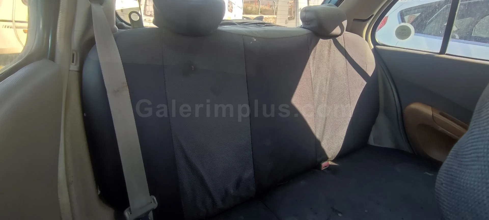 2004 Model Otomatik Nissan March 1.2 Lefkoşa Satılık İkinci El | GalerimPlus - Thumbnail 4