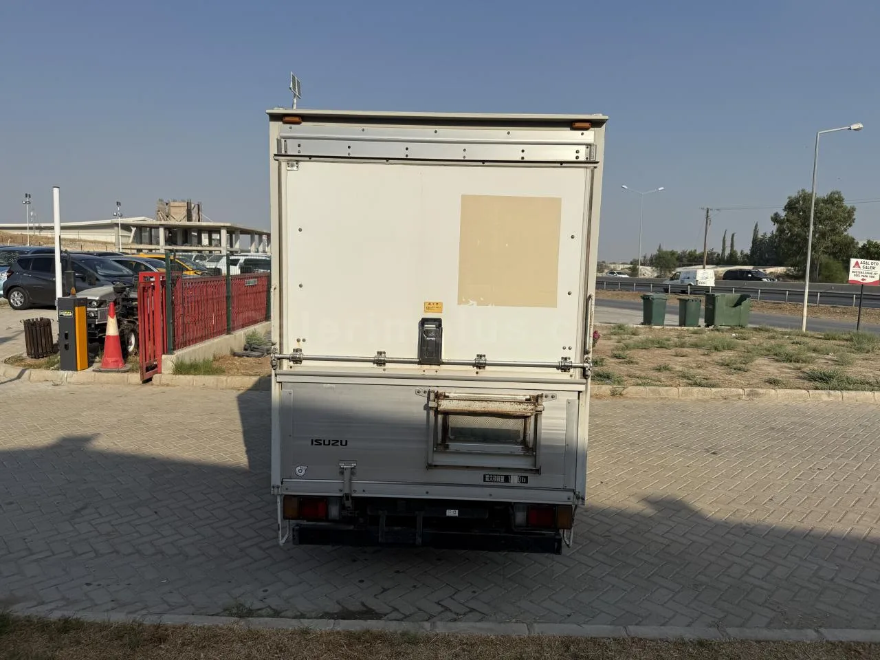 2007 Model Otomatik Kamyon & Kamyonet Isuzu Elf Lefkoşa Satılık İkinci El | GalerimPlus - Thumbnail 6