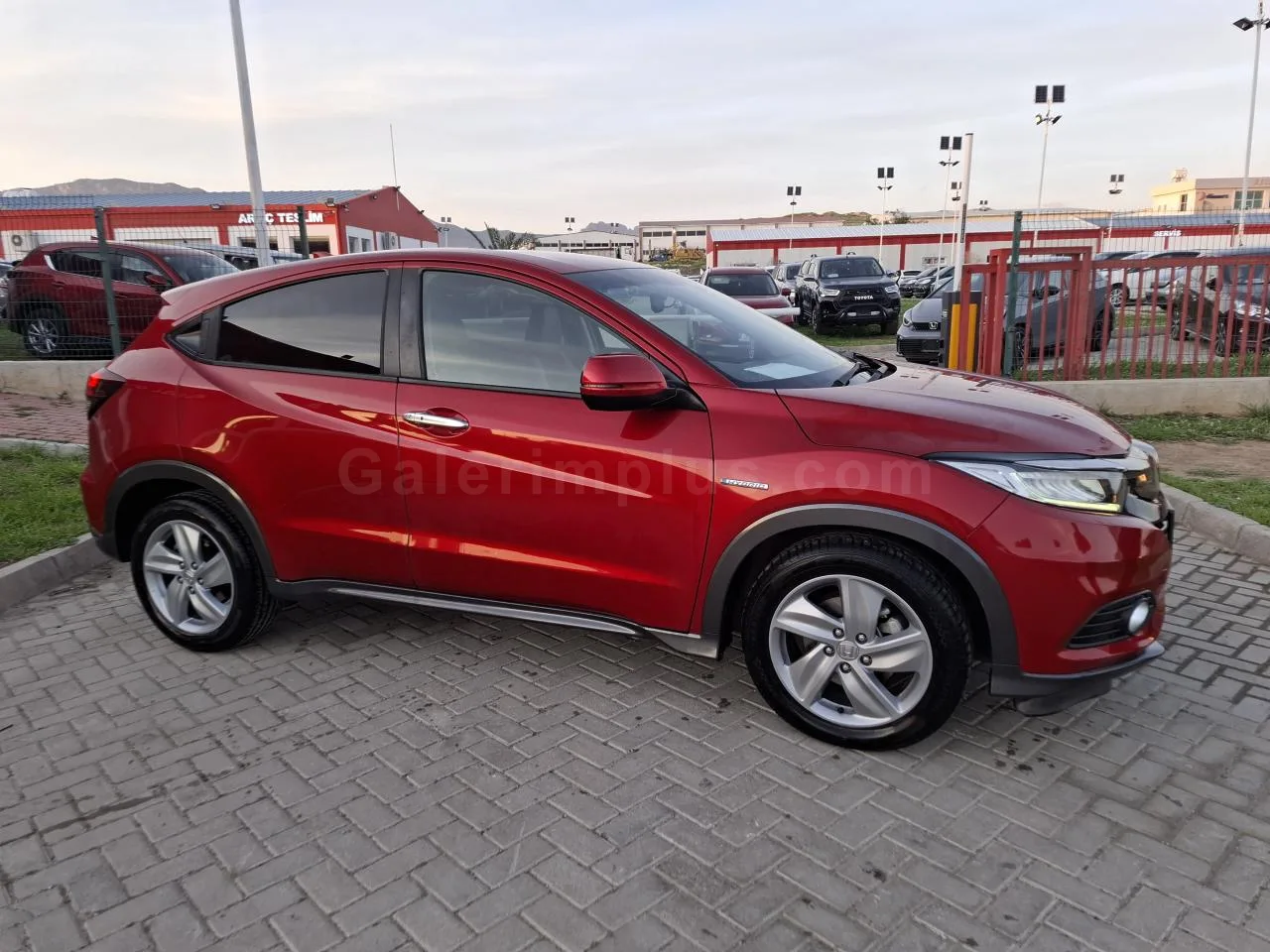 2019 Model Otomatik Honda Vezel 1.5 i-VTEC Hybrid Automatic Lefkoşa Satılık İkinci El | GalerimPlus - Thumbnail 4
