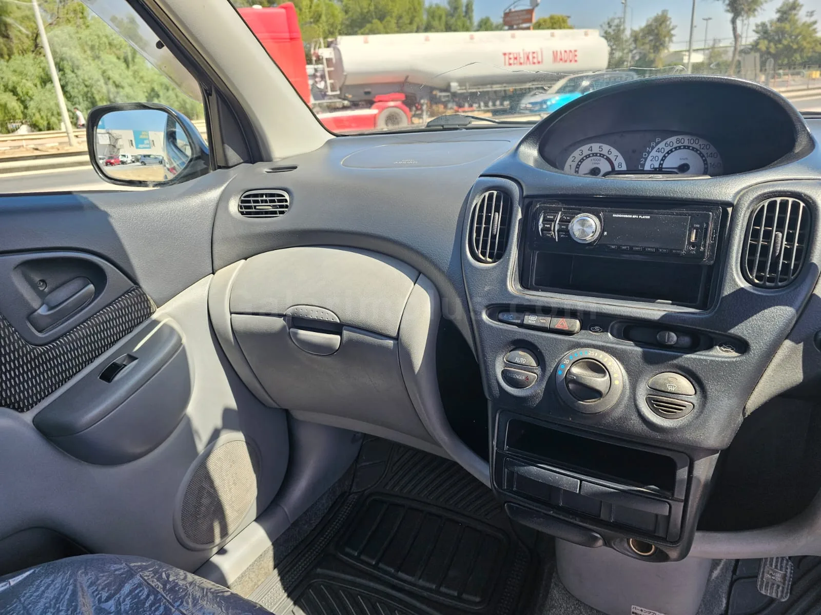 2000 Model Otomatik Toyota Funcargo Lefkoşa Satılık İkinci El | GalerimPlus - Thumbnail 2