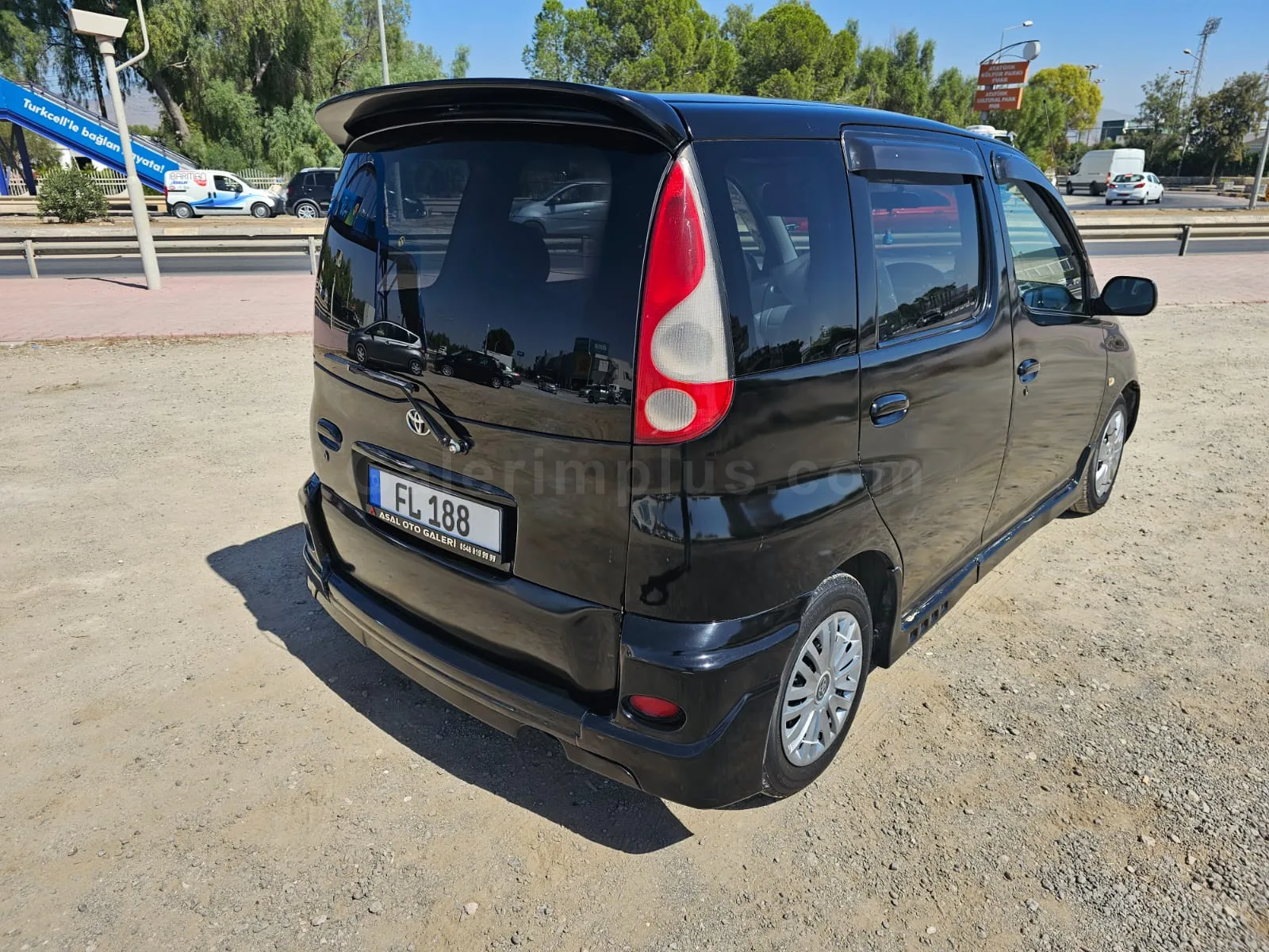 2000 Model Otomatik Toyota Funcargo Lefkoşa Satılık İkinci El | GalerimPlus - Thumbnail 3