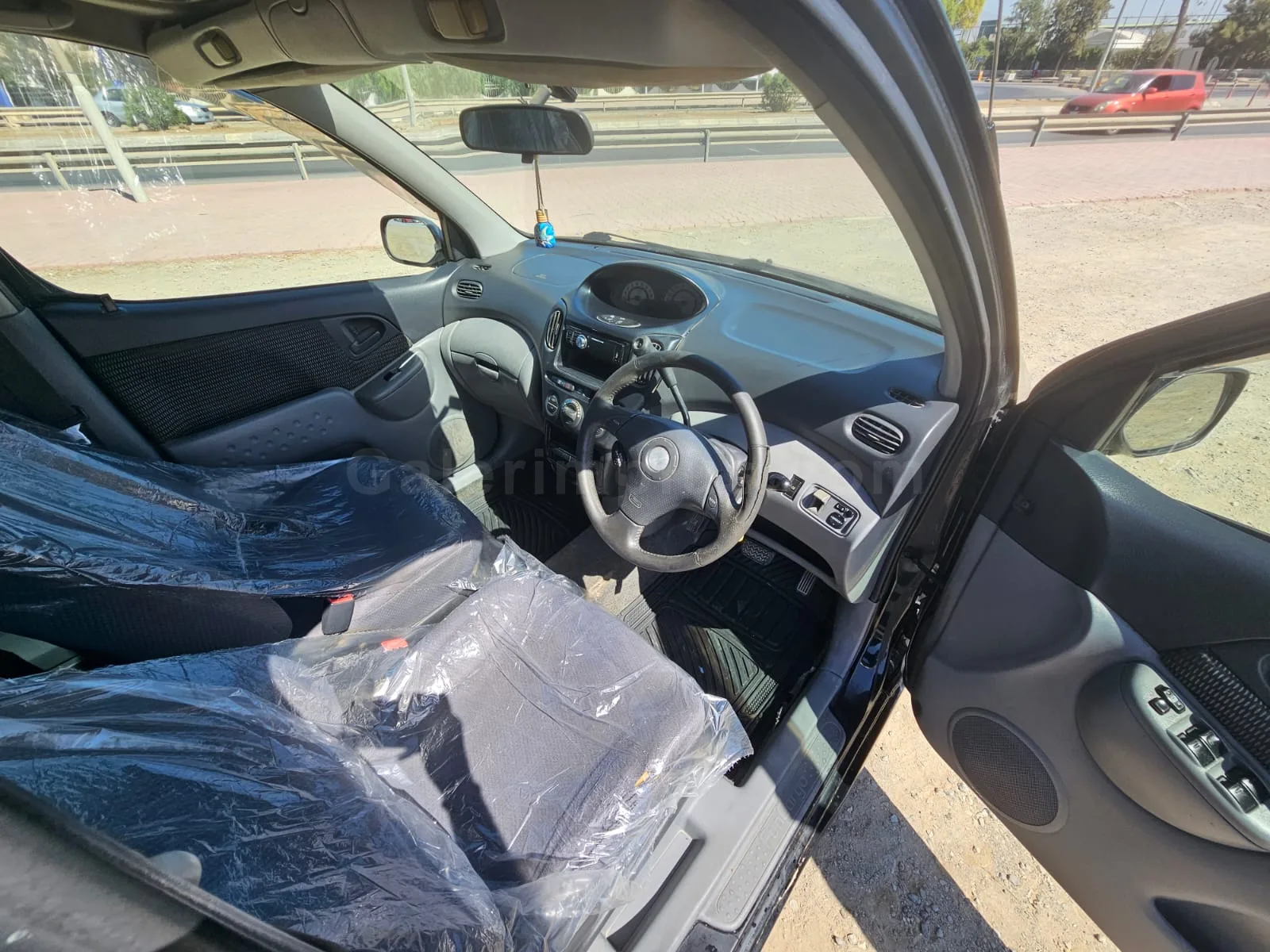 2000 Model Otomatik Toyota Funcargo Lefkoşa Satılık İkinci El | GalerimPlus - Thumbnail 8