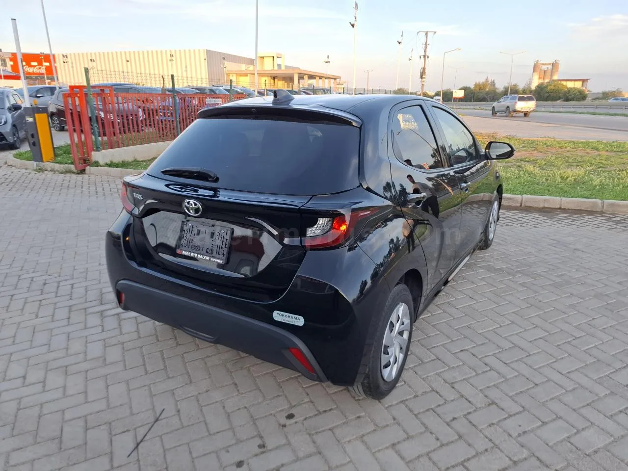 2022 Model Otomatik Toyota Yaris 1.0 Lefkoşa Satılık İkinci El | GalerimPlus - Thumbnail 5