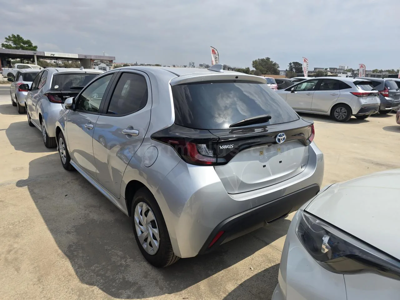 2021 Model Otomatik Toyota Yaris 1.5 Hybrid İskele Satılık İkinci El | GalerimPlus - Thumbnail 2