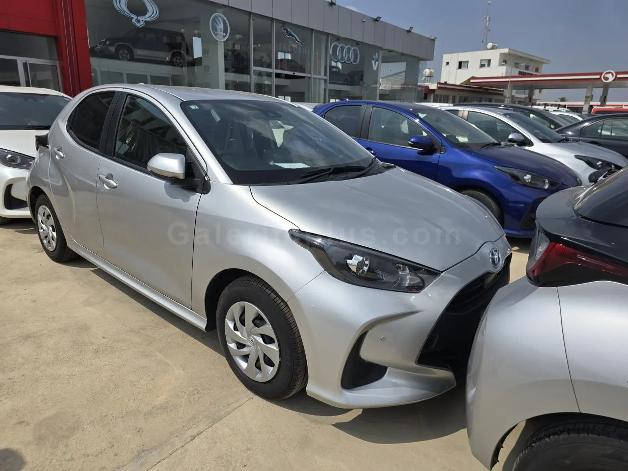 2021 Model Otomatik Toyota Yaris 1.5 Hybrid İskele Satılık İkinci El | GalerimPlus - Thumbnail 4