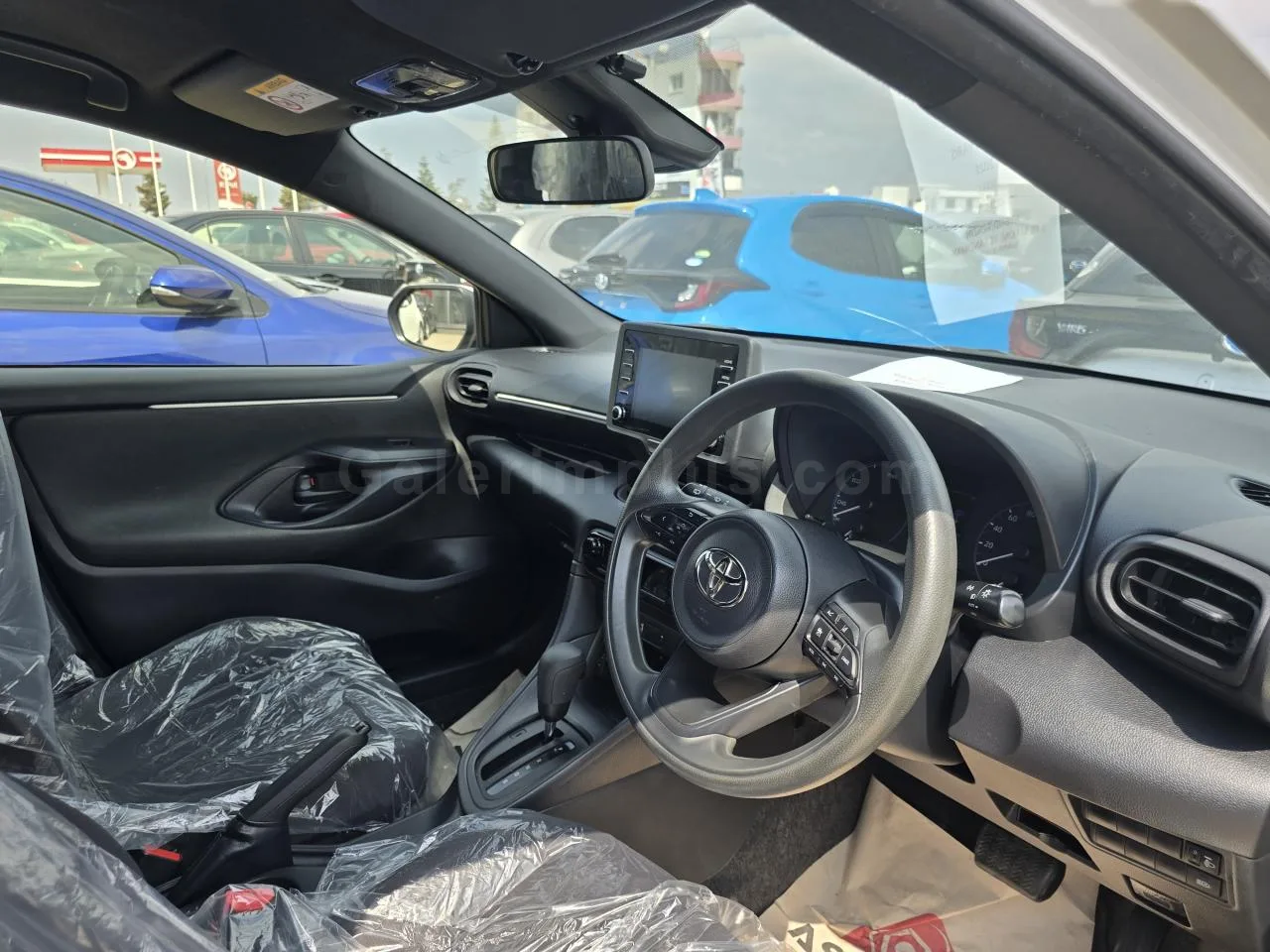 2021 Model Otomatik Toyota Yaris 1.5 Hybrid İskele Satılık İkinci El | GalerimPlus - Thumbnail 5