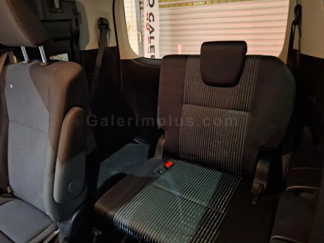 2021 Model Otomatik Toyota Noah Lefkoşa Satılık İkinci El | GalerimPlus - Thumbnail 7