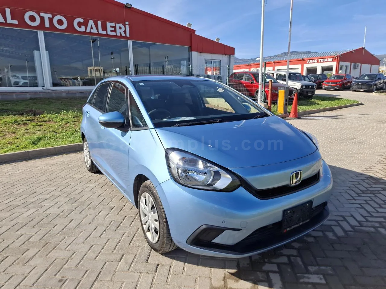 2022 Model Otomatik Honda Fit 1.3 Lefkoşa Satılık İkinci El | GalerimPlus - Thumbnail 3