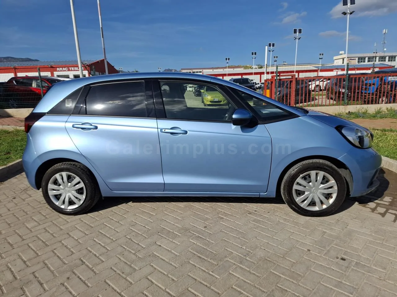 2022 Model Otomatik Honda Fit 1.3 Lefkoşa Satılık İkinci El | GalerimPlus - Thumbnail 4