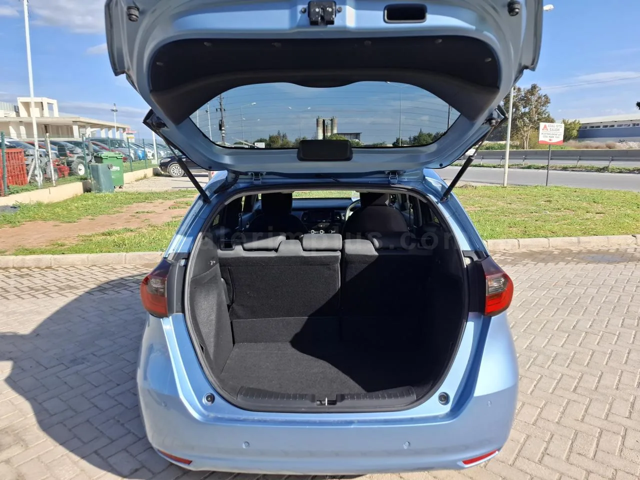 2022 Model Otomatik Honda Fit 1.3 Lefkoşa Satılık İkinci El | GalerimPlus - Thumbnail 8