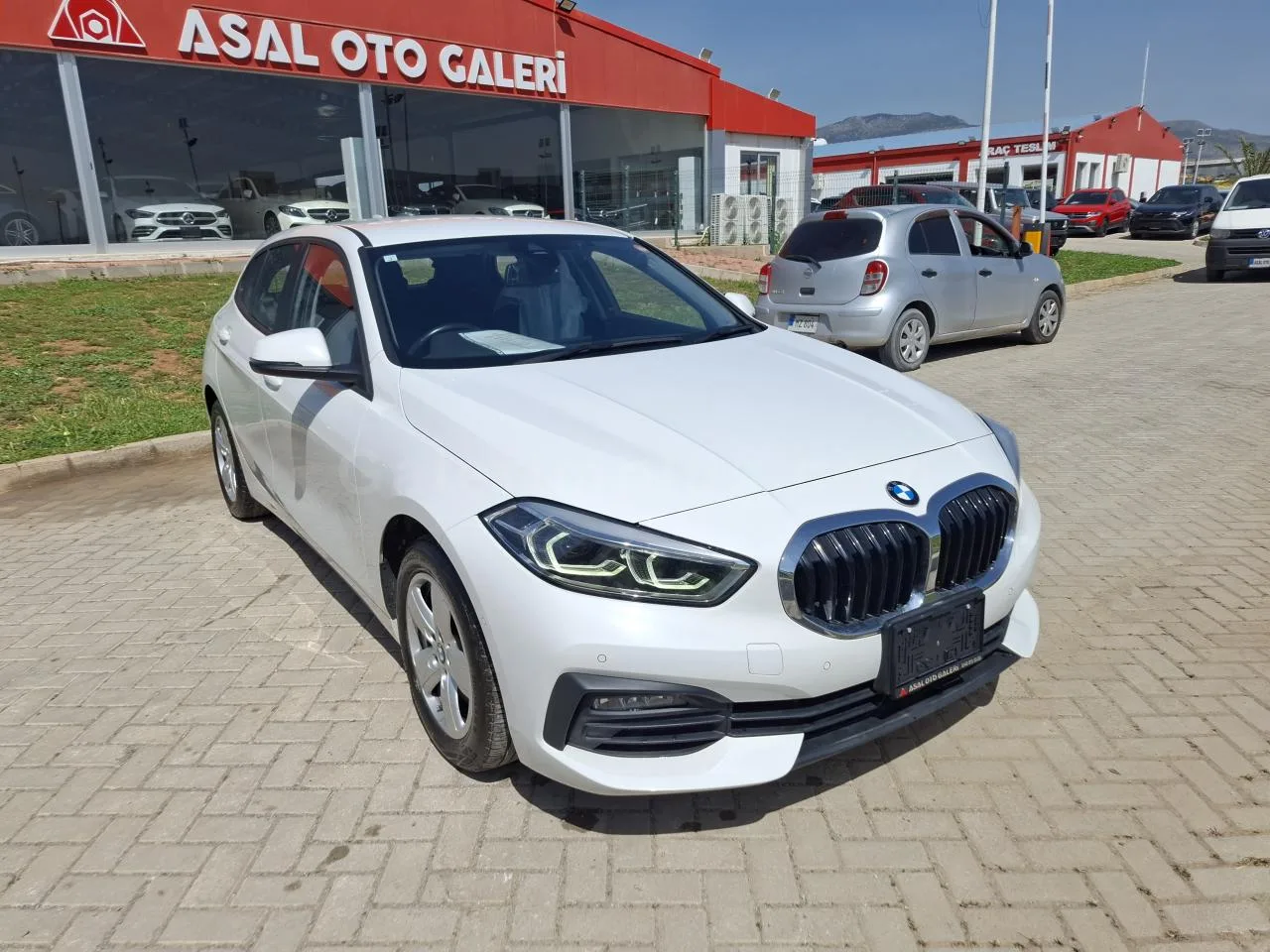 2021 Model Otomatik BMW 1 Serisi 118d Lefkoşa Satılık İkinci El | GalerimPlus - Thumbnail 3