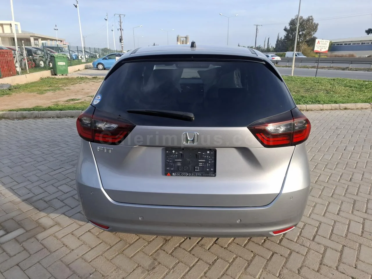 2024 Model Otomatik Honda Fit 1.3 Lefkoşa Satılık İkinci El | GalerimPlus - Thumbnail 6