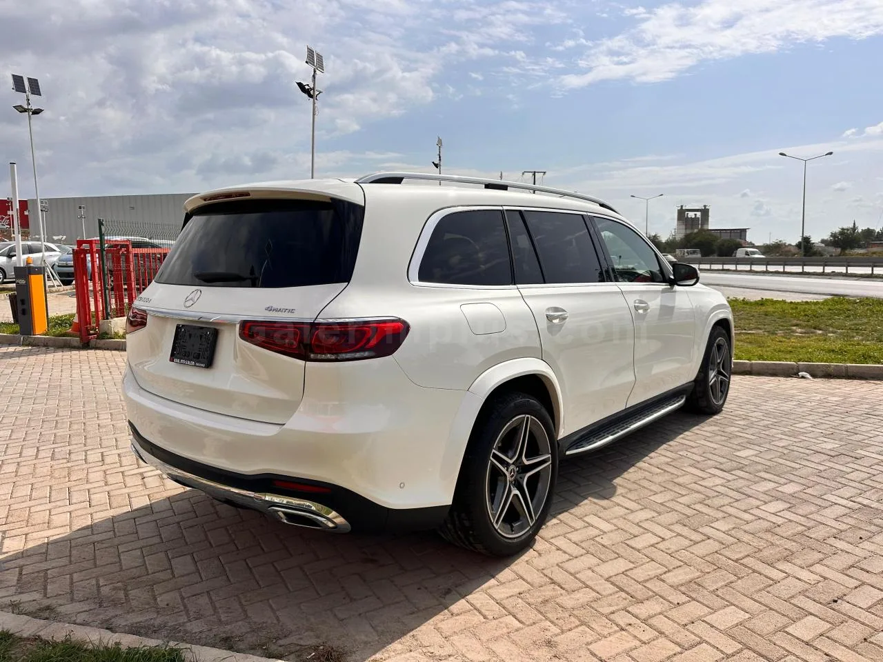 2024 Model Otomatik Mercedes - Benz GLS 400 D Lefkoşa Satılık İkinci El | GalerimPlus - Thumbnail 3